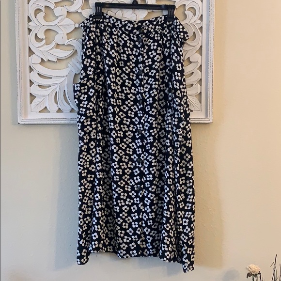 ASOS Dresses & Skirts - ASOS Curve Black Floral Print Button Front Skirt